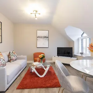 https://stylish-loft-style-two-bedroom-apartment.cardiffhotelswales.com